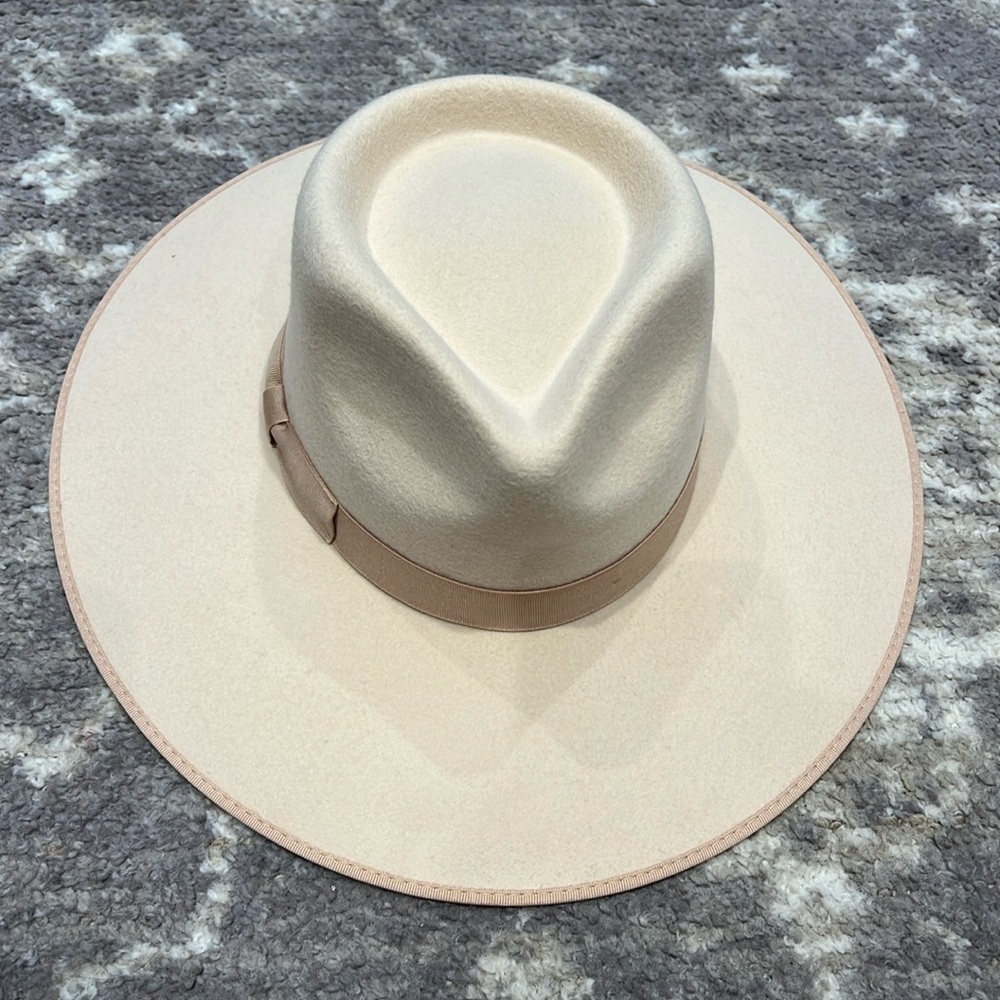 Lack of color rancher hat